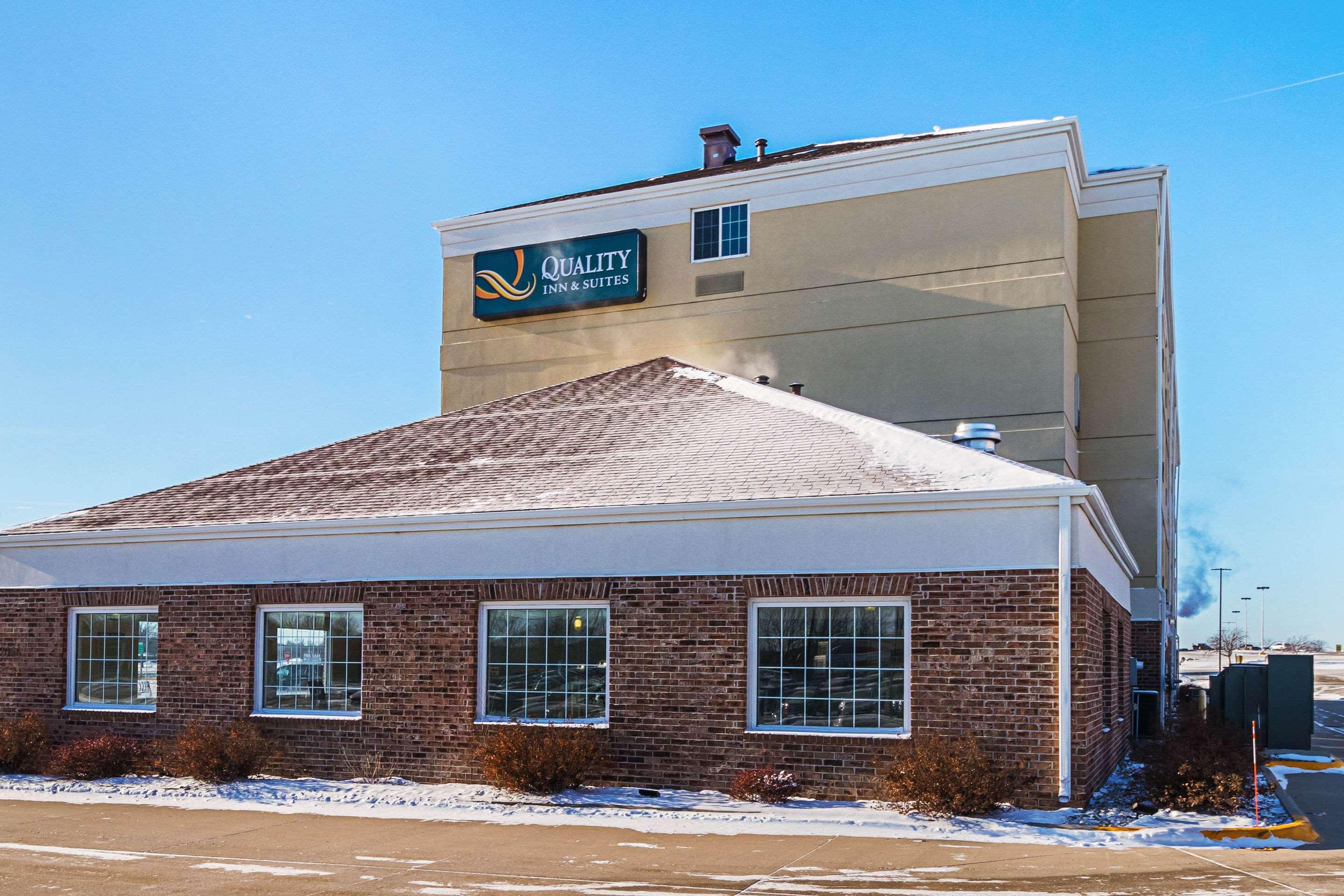 Suburban Extended Stay Hotel Waterloo - Cedar Falls - Cedar Valley Exterior foto